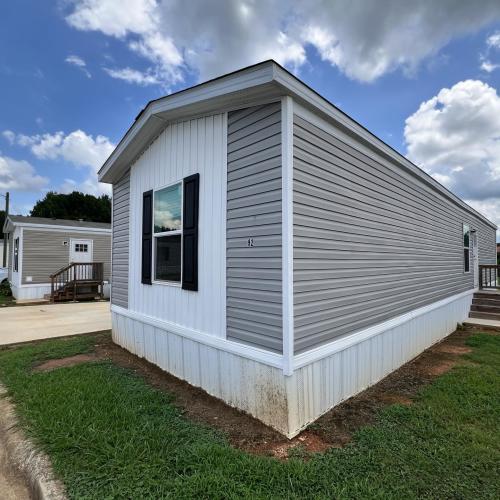 Foto del edificio - 92 Teasley Ln