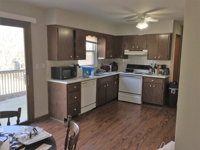 Building Photo - 4209 Defoe Dr