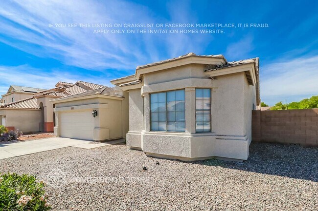Building Photo - 12902 W Soledad St