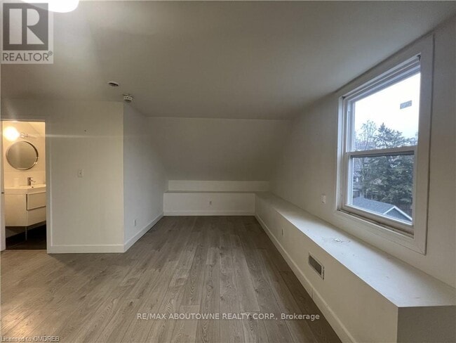 Building Photo - 49-49 Fairleigh Ave S