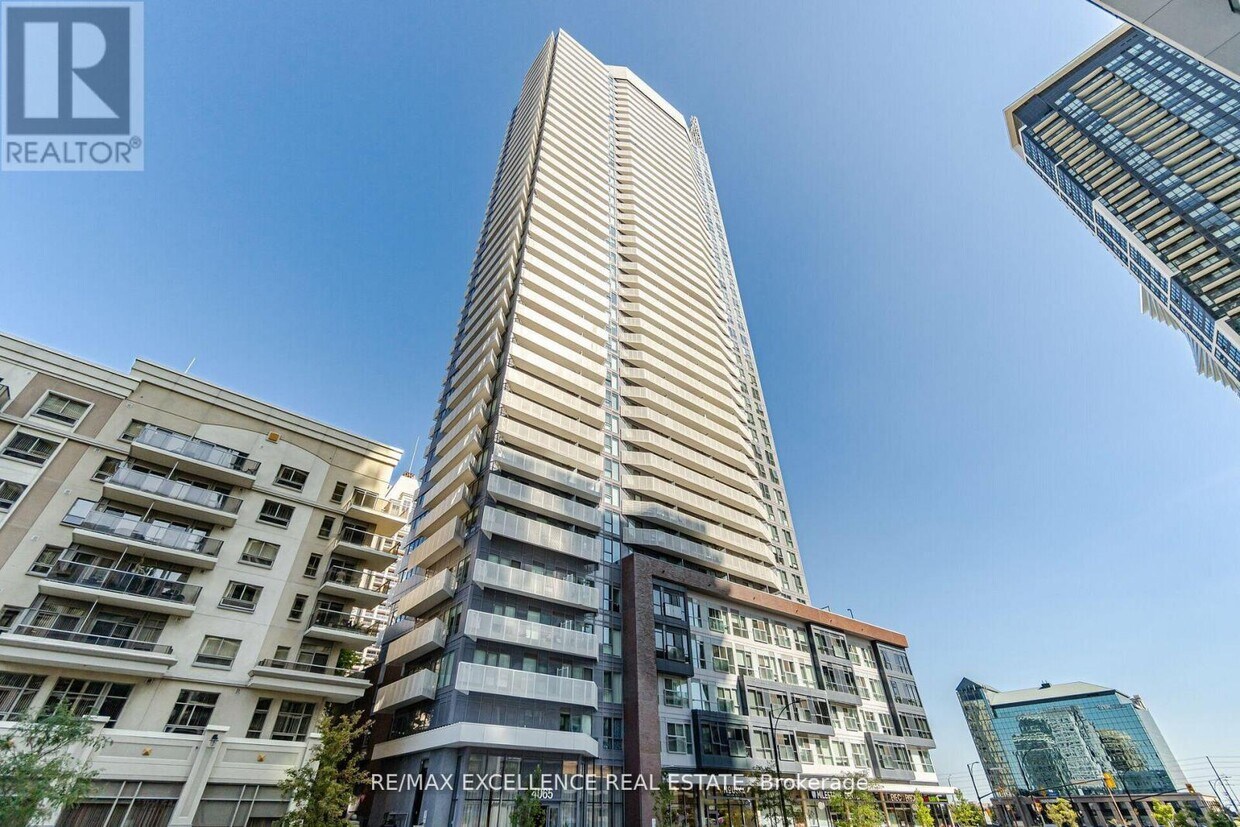 Photo principale - 4065-4065 Confederation Pkwy