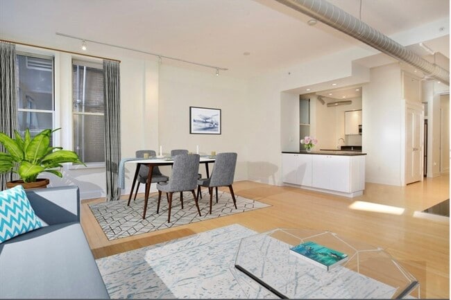 Building Photo - 43 Winter St