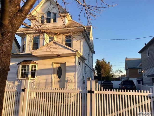 Building Photo - 105-10 107th Ave