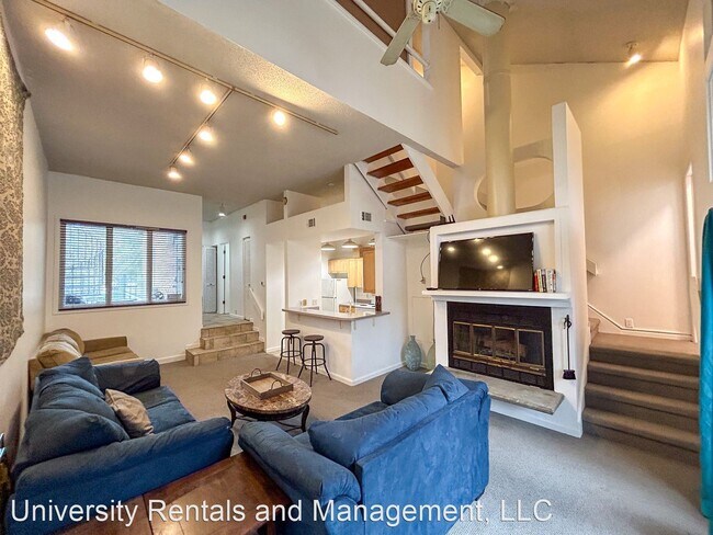 Foto del edificio - 2 br, 2 bath House - 716 NE 1st St