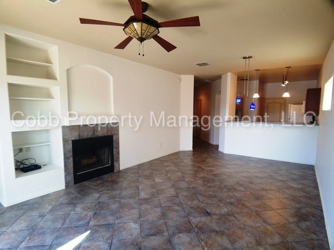 Building Photo - 2bd/2ba Cozy Home with Fireplace in Vail