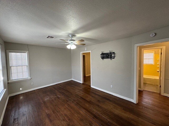 Foto del edificio - 518 E Lockheed Dr