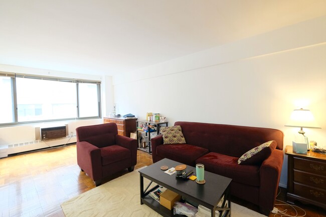 Foto del edificio - 425 E 63rd St