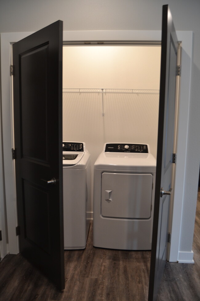 In-Unit Laundry - Perrywood Apartments