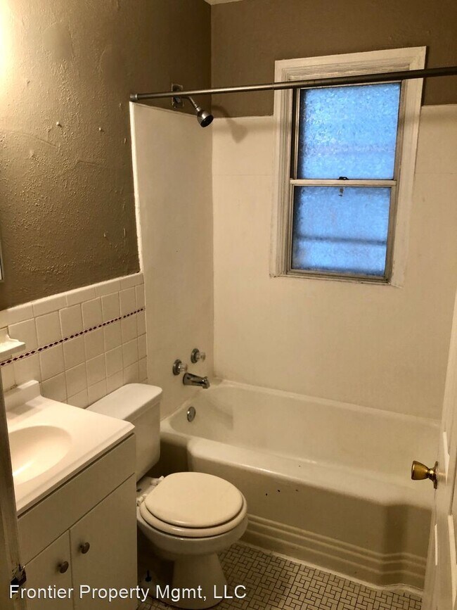 Foto del edificio - 4 br, 1 bath House - 7463 Sharon Dr