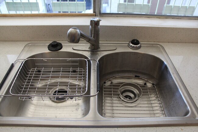 Stainless sink tubs - 1150 Ohio Ave