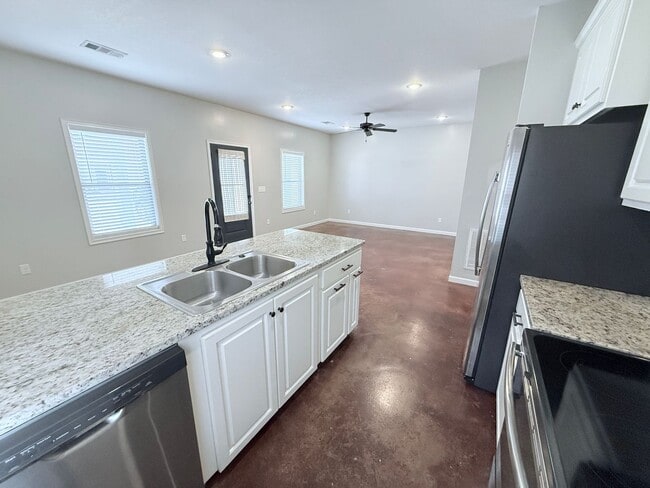 Foto del edificio - 104 Private Rd 4017