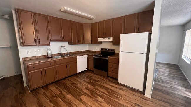 Foto del edificio - 3421 Box Canyon Ave