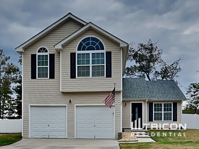 Building Photo - 173 Edison Drive Stockbridge GA
