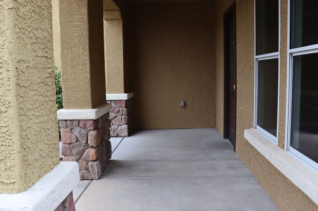 Foto del edificio - Corona de Tucson 3 Bed 2 Bath Single Story...