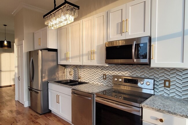 Typical Kitchen - Mark Twain Building