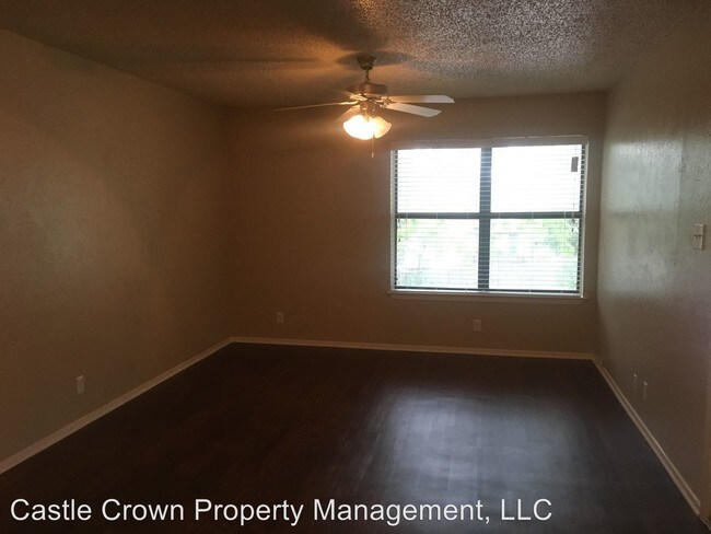 Building Photo - 2 br, 1 bath Apartment - 1500 Northwest Blvd