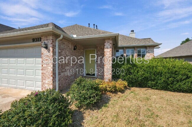 Building Photo - 9311 E 95th Pl