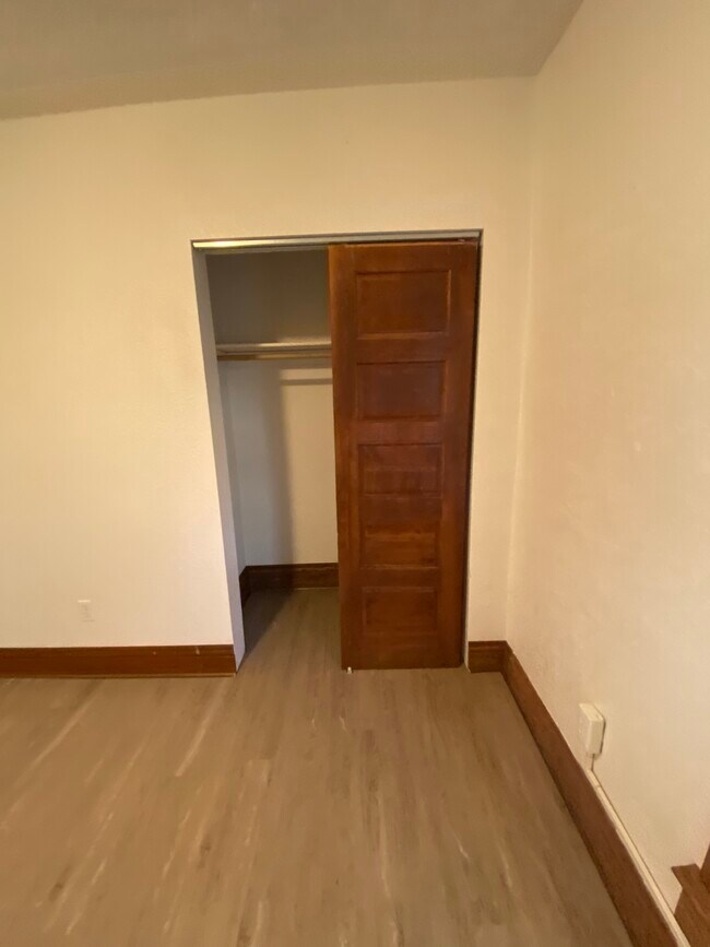 Foto del edificio - 2110 Grove