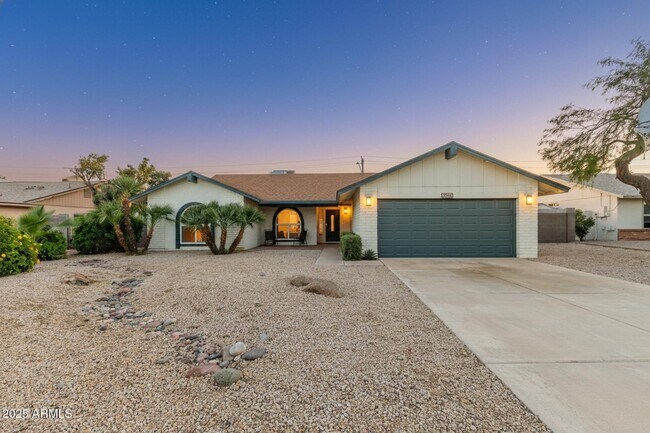 Foto del edificio - 5253 E Beck Ln