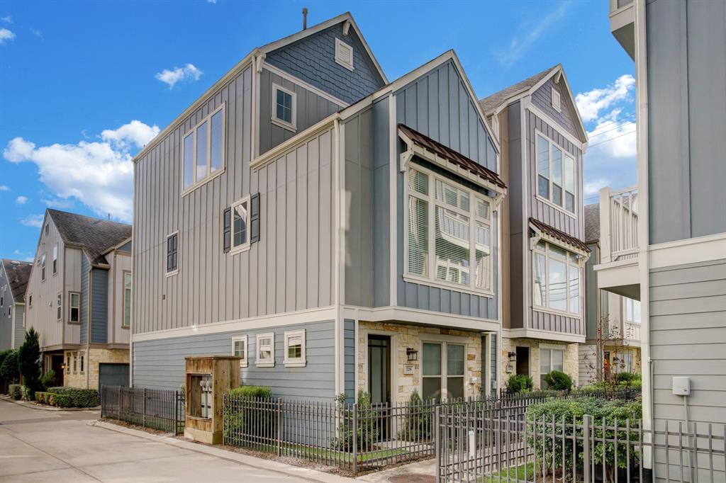 728 N Shepherd Dr, Houston, TX 77007 House for Rent in Houston, TX