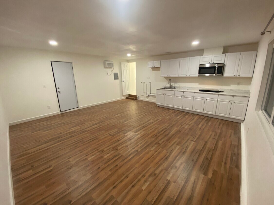 Foto principal - 8824 Littlestone Dr
