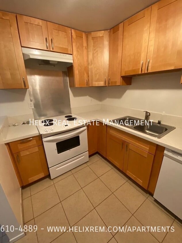 Primary Photo - 2050 Meridian Ave