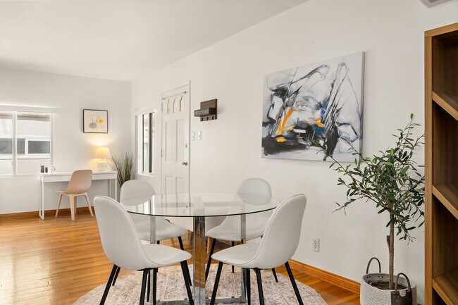 Foto del edificio - 1169 Amherst Ave