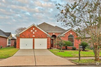 Building Photo - 11006 Six Oaks Ln