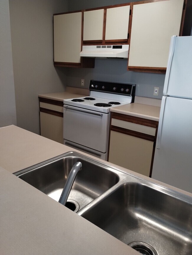 Foto del edificio - 222 Timber Ridge Dr