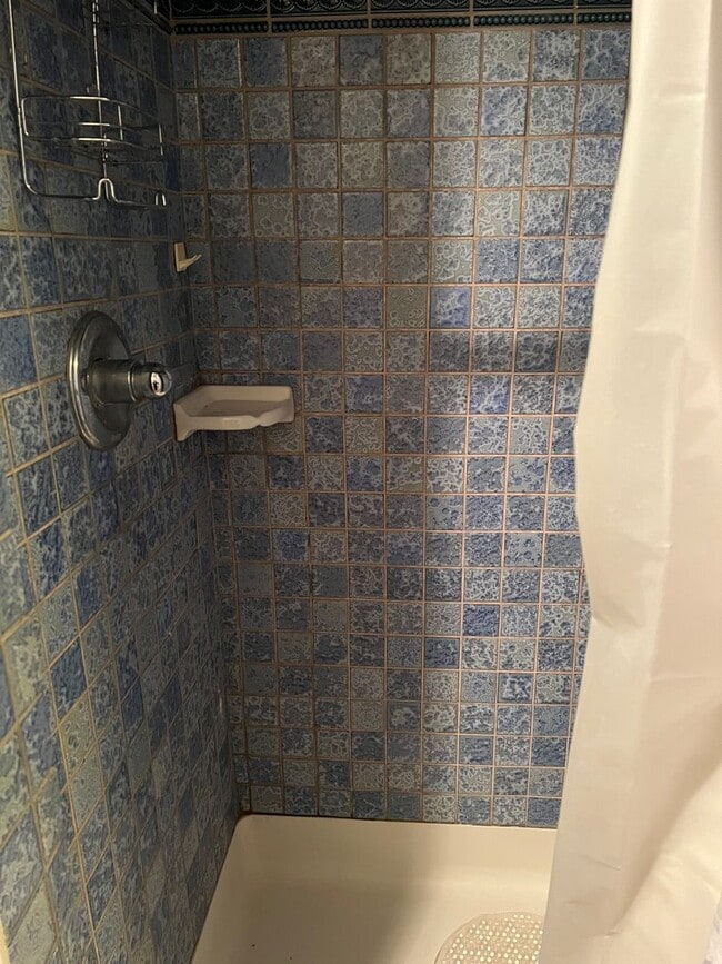 Foto del edificio - Lodyeen Properties LLC