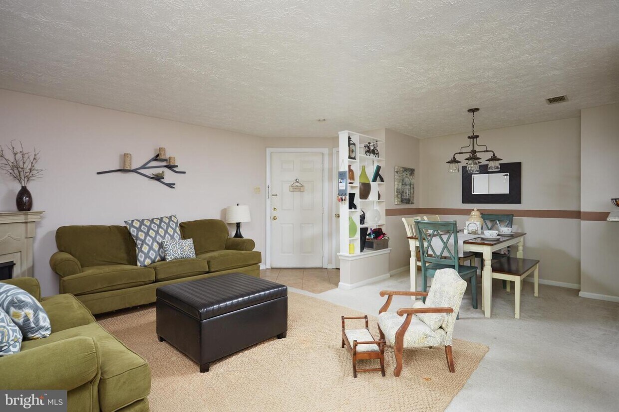 26004 Brigadier Pl Unit B, Damascus, MD 20872 Condo for Rent in