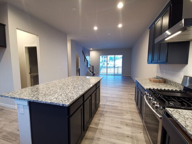 Building Photo - 2261 Buttercup Ln