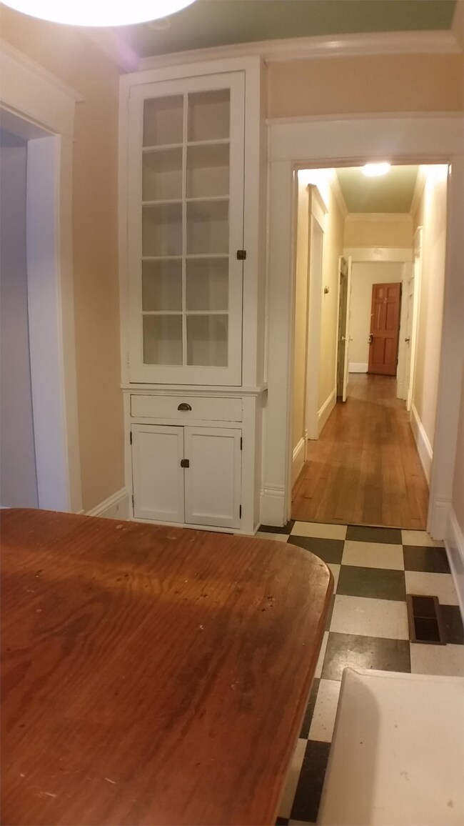 Foto del edificio - 108 Shady Blvd NW