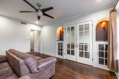 Foto del edificio - 3718 W Belmont Ave