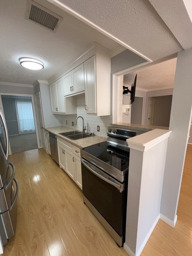 Building Photo - 2972 Gessner Rd