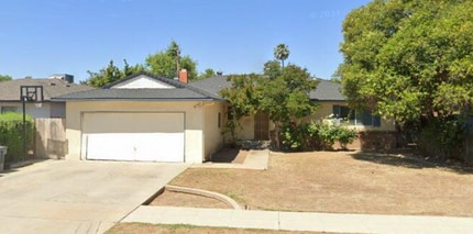 Building Photo - 5721 N Callisch Ave