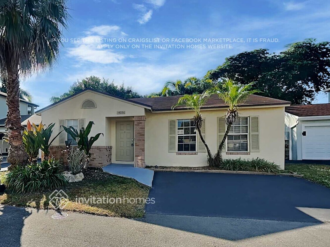 Foto principal - 14056 Langley Pl