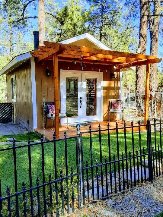 1577 Betty St, Wrightwood, CA 92397 House for Rent in Wrightwood, CA