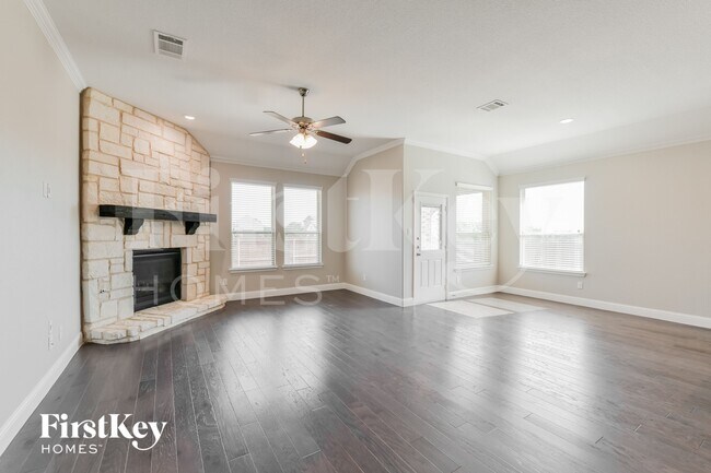 Foto del edificio - 4041 Honeyapple Way