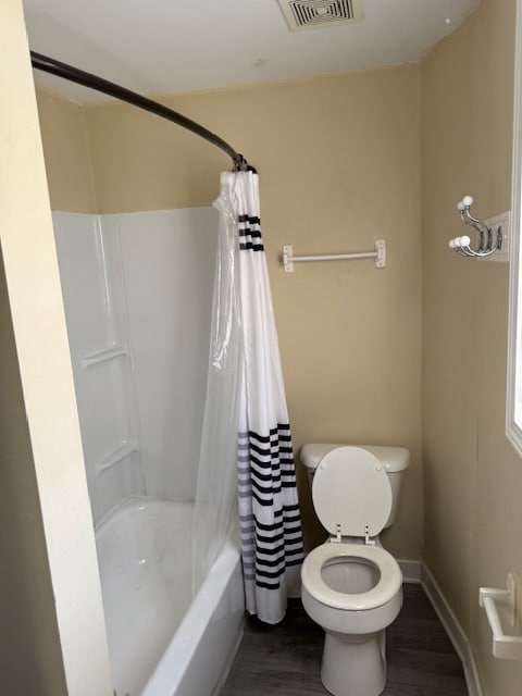 Building Photo - 930 W Poplar St