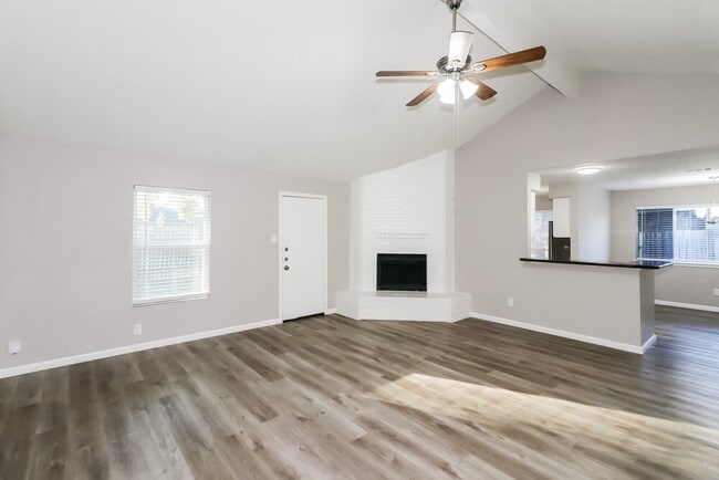 Building Photo - 16751 Dew Drop Ln