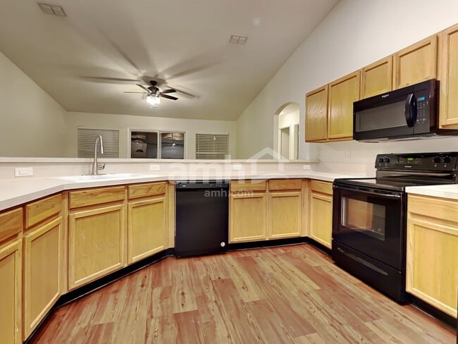 Foto del edificio - 10157 Rising Mist Ln