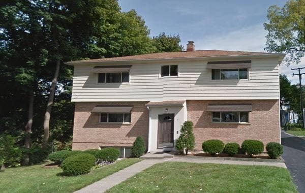 Primary Photo - 6 Parkview Pl