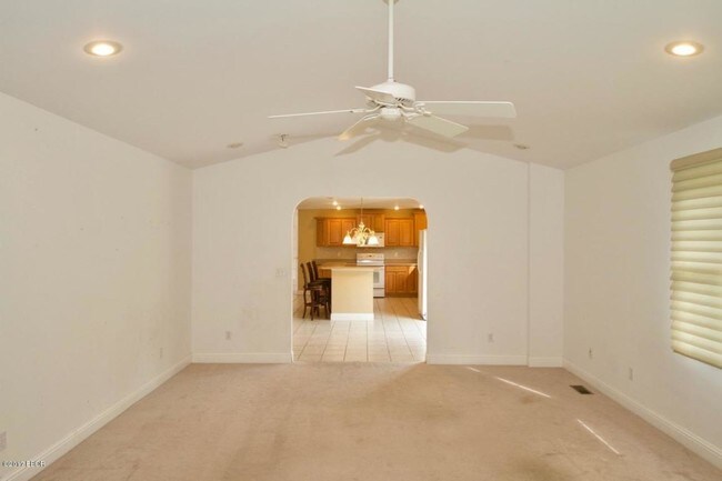 Building Photo - 3005 W Alveria Dr