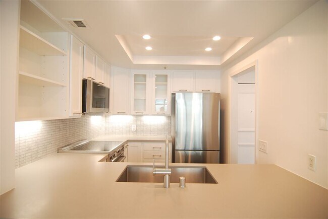 Foto del edificio - 880 W 1st St