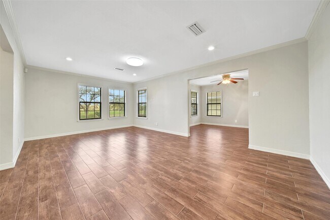Foto del edificio - 3315 S Braeswood Blvd