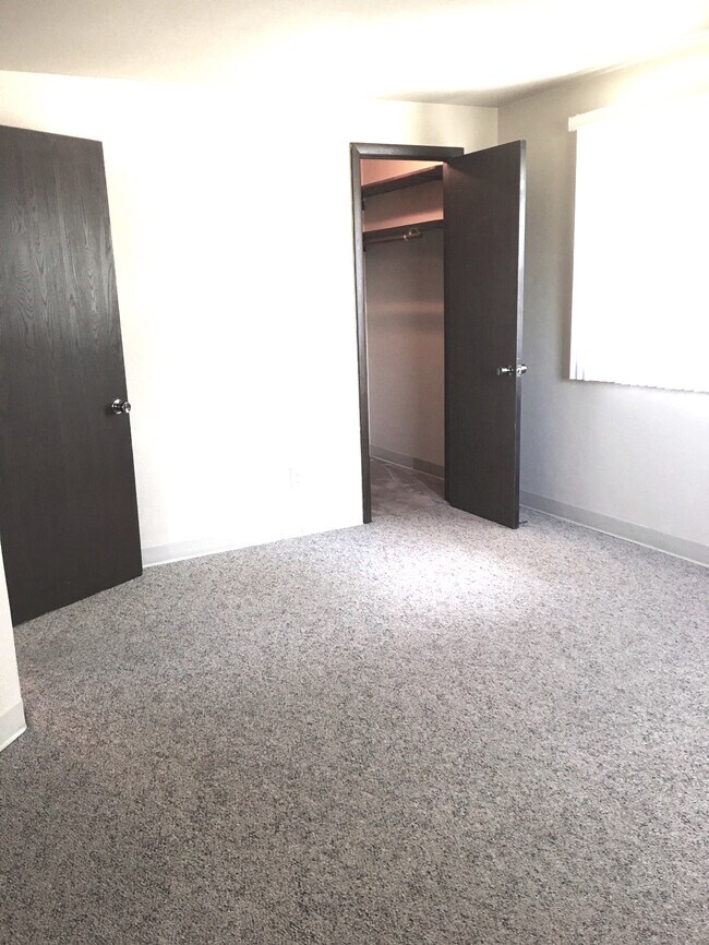 Building Photo - 509 Spinnaker Ln