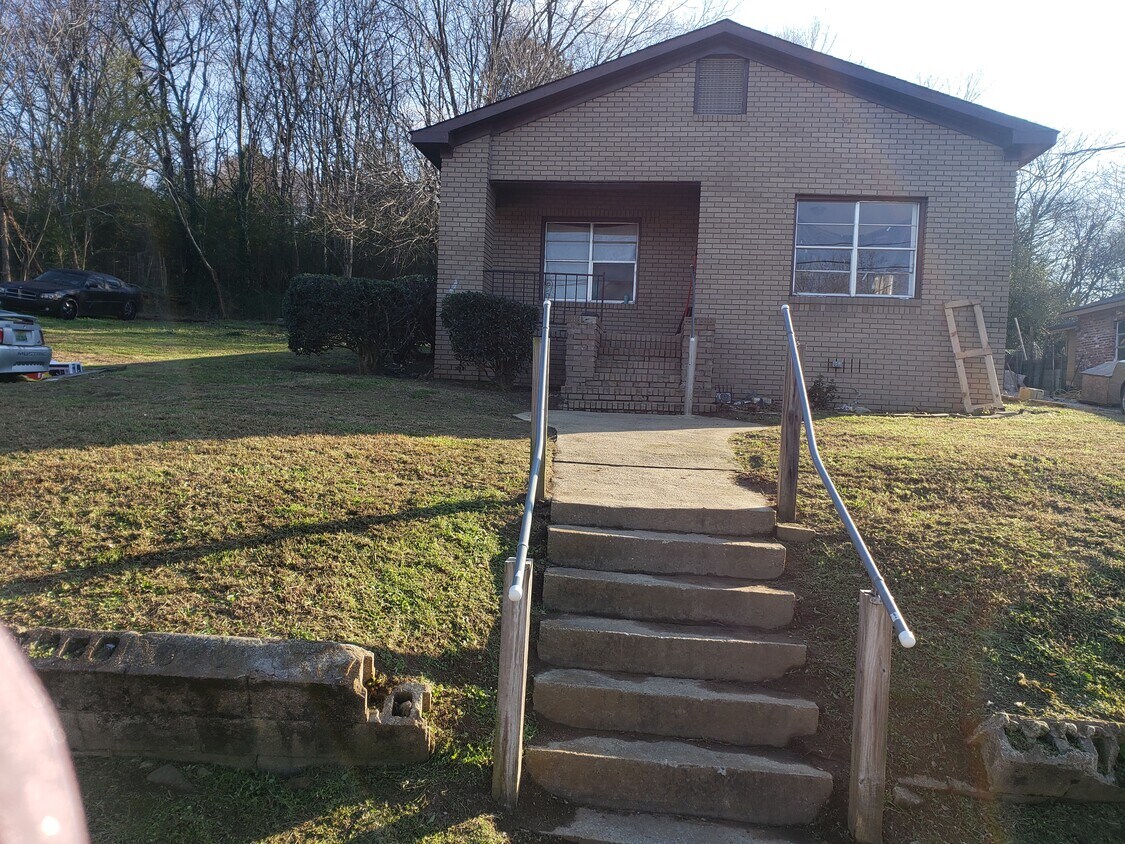 225 Blount St 1 Pvt, Forestdale, AL 35214 House Rental in Forestdale