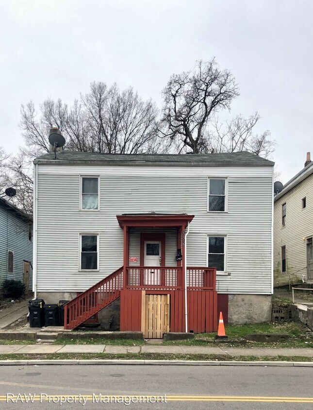 Primary Photo - 1115 Yale Ave
