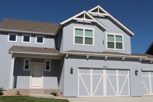 Building Photo - 223 Cowbell Dr